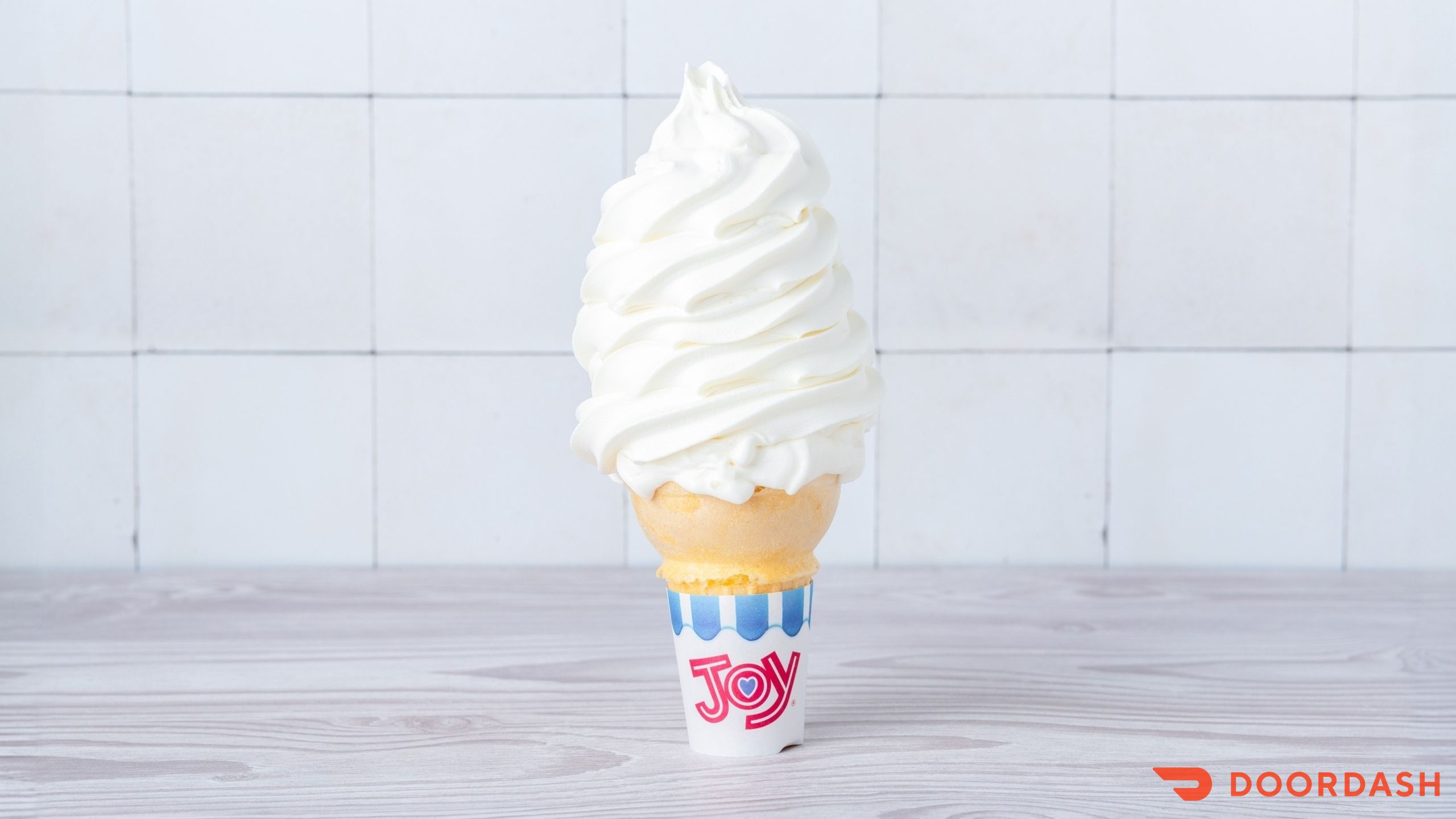 Vanilla soft serve cone